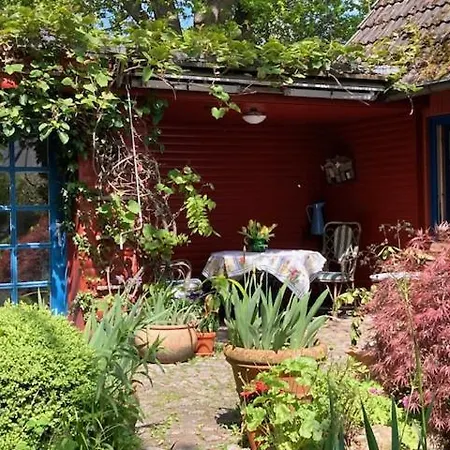 Schwalbennest Nocleg ze śniadaniem 3*