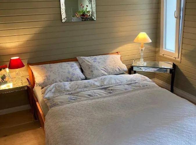 Oda ve Kahvaltı Schwalbennest Uetersen